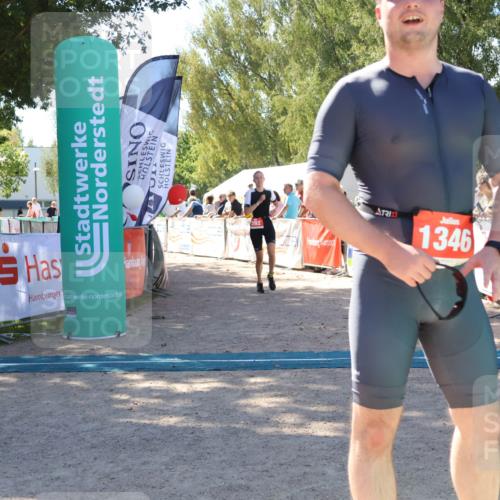 07.09.2025 - 19. Norderstedt Triathlon Zöllner http://msf.ph/oto/8781397 07.09.2025 12:55:35 Ziel 292 meine-sportfotos.de