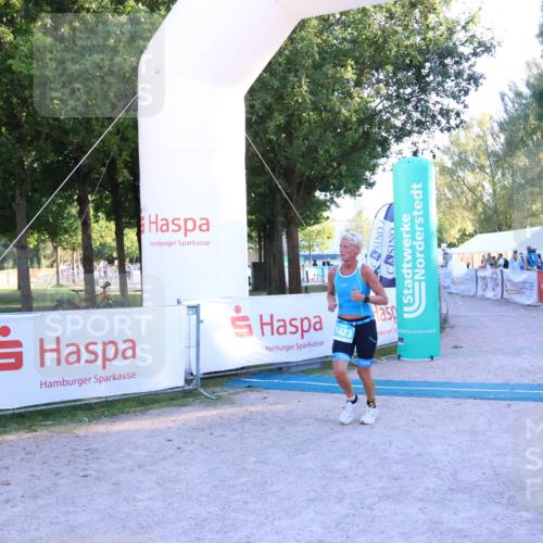 07.09.2025 - 19. Norderstedt Triathlon Zöllner http://msf.ph/oto/8781399 07.09.2025 17:42:41 Ziel 1423 meine-sportfotos.de