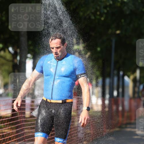 07.09.2025 - 19. Norderstedt Triathlon Michael Strokosch http://msf.ph/oto/8781403 07.09.2025 15:11:21 Laufen 888, 979, 985, 1012 meine-sportfotos.de