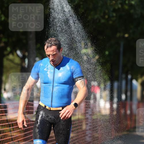 07.09.2025 - 19. Norderstedt Triathlon Michael Strokosch http://msf.ph/oto/8781408 07.09.2025 15:11:21 Laufen 888, 979, 985, 1012 meine-sportfotos.de