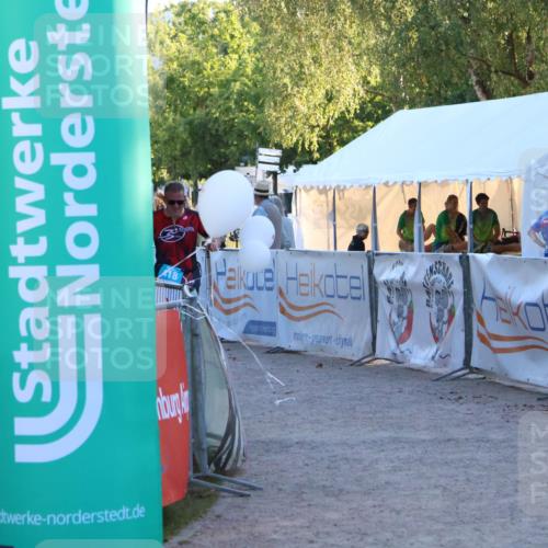 07.09.2025 - 19. Norderstedt Triathlon Zöllner http://msf.ph/oto/8781417 07.09.2025 17:42:54 Ziel 418 meine-sportfotos.de