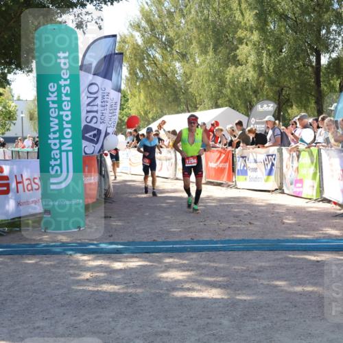 07.09.2025 - 19. Norderstedt Triathlon Zöllner http://msf.ph/oto/8781445 07.09.2025 12:56:32 Ziel 261, 807, 1249, 1294 meine-sportfotos.de