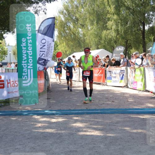 07.09.2025 - 19. Norderstedt Triathlon Zöllner http://msf.ph/oto/8781457 07.09.2025 12:56:33 Ziel 261, 807, 1249, 1294 meine-sportfotos.de