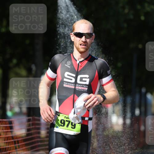07.09.2025 - 19. Norderstedt Triathlon Michael Strokosch http://msf.ph/oto/8781463 07.09.2025 15:11:26 Laufen 888, 979, 985 meine-sportfotos.de