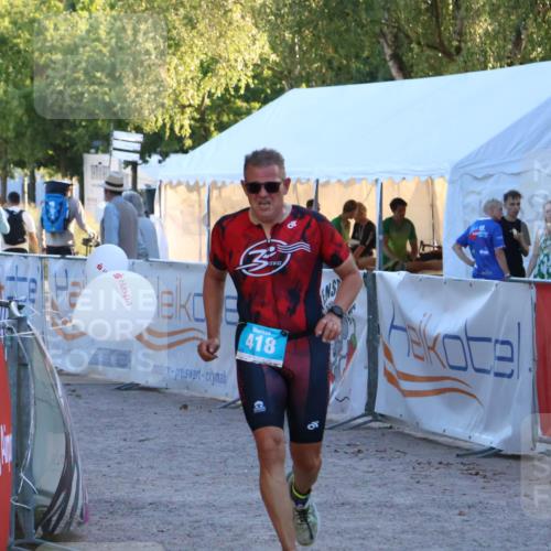 07.09.2025 - 19. Norderstedt Triathlon Zöllner http://msf.ph/oto/8781471 07.09.2025 17:42:56 Ziel 418 meine-sportfotos.de
