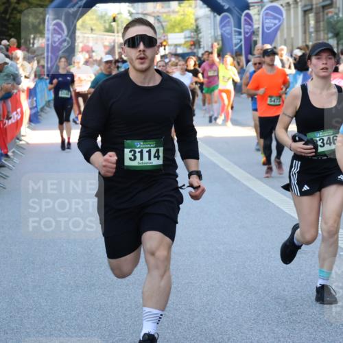 07.09.2025 - BARMER Alsterlauf Strokosch-Dieckow http://msf.ph/oto/8781472 07.09.2025 10:05:37 Ziel 2043, 2064, 2435, 2744, 2773, 3015, 3023, 3573, 3574, 3839, 3991, 4178, 4179, 4230, 4355, 4401, 4465, 4570, 4729, 4793, 4806, 4807, 5061, 5105, 5431, 5432, 5616, 5621, 5728, 5752, 5787, 5788, 5811, 6101, 6129, 6221, 6327, 8023, 8045, 8064, 8184, 8185, 8190, 8259, 8327, 8332, 8333, 8445, 8446, 8466 meine-sportfotos.de