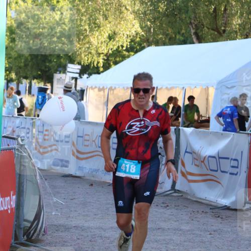 07.09.2025 - 19. Norderstedt Triathlon Zöllner http://msf.ph/oto/8781475 07.09.2025 17:42:57 Ziel 418 meine-sportfotos.de