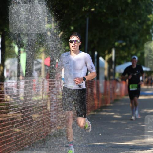 07.09.2025 - 19. Norderstedt Triathlon Michael Strokosch http://msf.ph/oto/8781485 07.09.2025 15:11:36 Laufen 999, 1025 meine-sportfotos.de