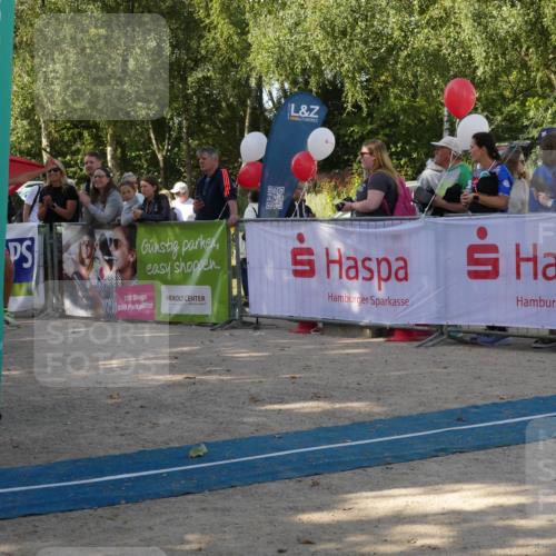 07.09.2025 - 19. Norderstedt Triathlon Zöllner http://msf.ph/oto/8781497 07.09.2025 10:58:15 Ziel 60, 108, 115, 638, 670 meine-sportfotos.de