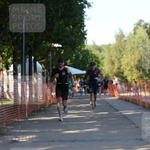 07.09.2025 - 19. Norderstedt Triathlon Michael Strokosch http://msf.ph/oto/8781516 07.09.2025 16:07:41 Laufen 450, 496, 497, 535, 951 meine-sportfotos.de