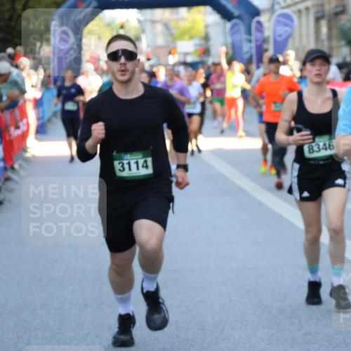 07.09.2025 - BARMER Alsterlauf Strokosch-Dieckow http://msf.ph/oto/8781519 07.09.2025 10:05:36 Ziel 2043, 2064, 2435, 2744, 2773, 3015, 3023, 3573, 3574, 3839, 3991, 4178, 4179, 4230, 4355, 4401, 4465, 4570, 4729, 4793, 4806, 5061, 5105, 5431, 5432, 5616, 5621, 5728, 5752, 5787, 5788, 5811, 6101, 6129, 6221, 6327, 8023, 8045, 8064, 8184, 8185, 8190, 8259, 8327, 8332, 8333, 8445, 8446, 8466 meine-sportfotos.de