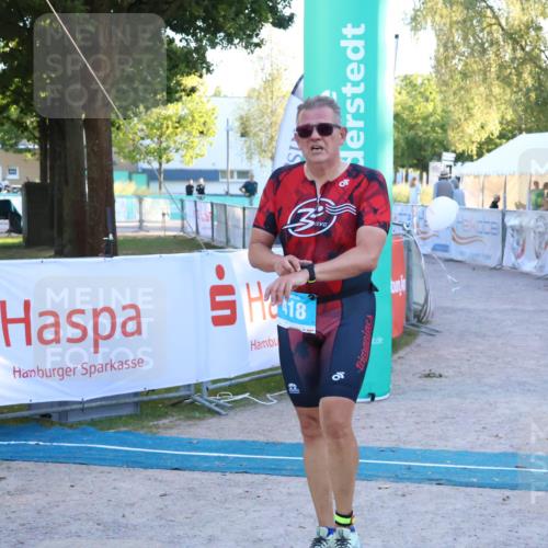 07.09.2025 - 19. Norderstedt Triathlon Zöllner http://msf.ph/oto/8781522 07.09.2025 17:43:00 Ziel 418 meine-sportfotos.de