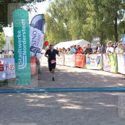 07.09.2025 - 19. Norderstedt Triathlon Zöllner http://msf.ph/oto/8781553 07.09.2025 12:56:44 Ziel 1241, 1351, 1387 meine-sportfotos.de