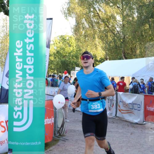07.09.2025 - 19. Norderstedt Triathlon Zöllner http://msf.ph/oto/8781569 07.09.2025 17:43:45 Ziel 383, 429, 952 meine-sportfotos.de