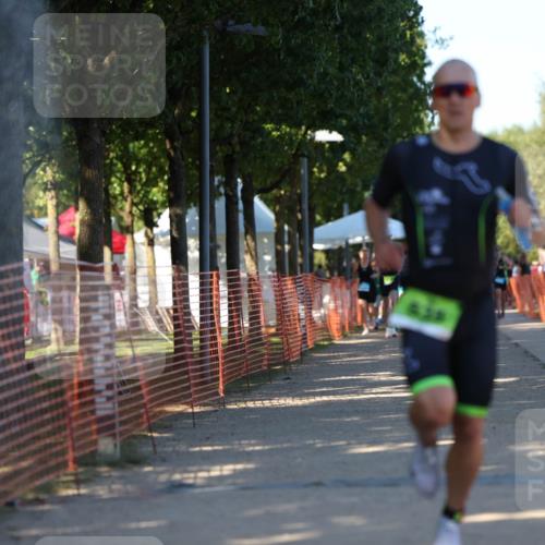 07.09.2025 - 19. Norderstedt Triathlon Michael Strokosch http://msf.ph/oto/8781580 07.09.2025 16:07:48 Laufen 496, 497, 535 meine-sportfotos.de
