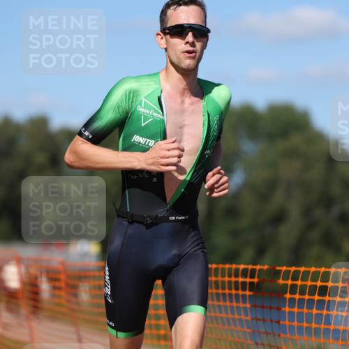 07.09.2025 - 19. Norderstedt Triathlon Michael Strokosch http://msf.ph/oto/8781584 07.09.2025 15:11:51 Laufen 1014 meine-sportfotos.de