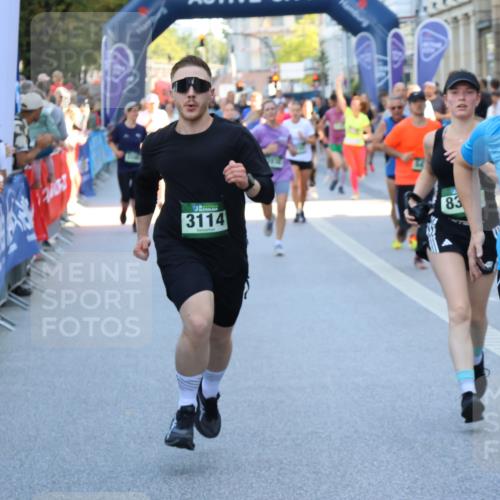 07.09.2025 - BARMER Alsterlauf Strokosch-Dieckow http://msf.ph/oto/8781598 07.09.2025 10:05:36 Ziel 2043, 2064, 2435, 2744, 2773, 3015, 3023, 3573, 3574, 3839, 3991, 4178, 4179, 4230, 4355, 4401, 4465, 4570, 4729, 4793, 4806, 5061, 5105, 5431, 5432, 5616, 5621, 5728, 5752, 5787, 5788, 5811, 6101, 6129, 6221, 6327, 8023, 8045, 8064, 8184, 8185, 8190, 8259, 8327, 8332, 8333, 8445, 8446, 8466 meine-sportfotos.de