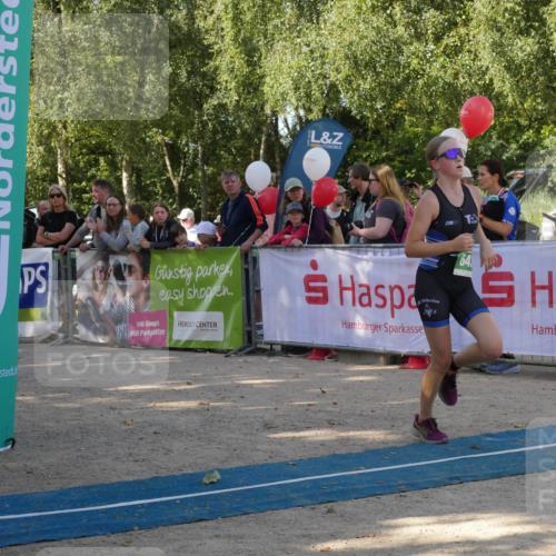 07.09.2025 - 19. Norderstedt Triathlon Zöllner http://msf.ph/oto/8781646 07.09.2025 10:58:42 Ziel 57, 129, 643 meine-sportfotos.de