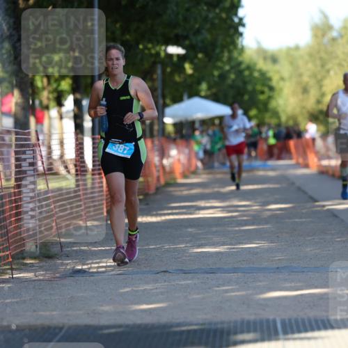07.09.2025 - 19. Norderstedt Triathlon Michael Strokosch http://msf.ph/oto/8781663 07.09.2025 16:08:07 Laufen 387, 443, 956, 1474 meine-sportfotos.de