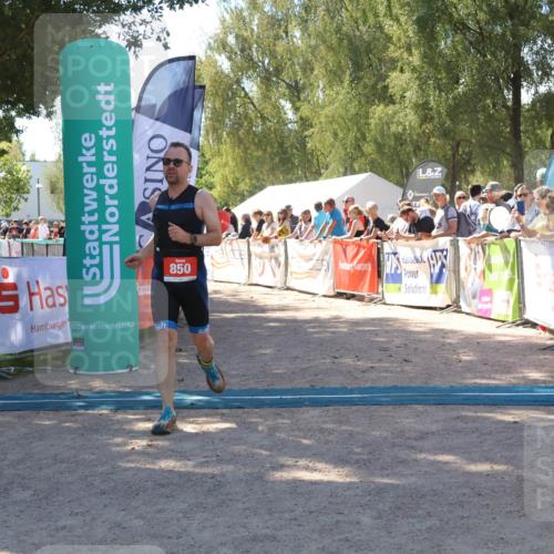 07.09.2025 - 19. Norderstedt Triathlon Zöllner http://msf.ph/oto/8781671 07.09.2025 12:57:20 Ziel 258, 850 meine-sportfotos.de