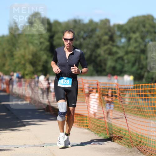 07.09.2025 - 19. Norderstedt Triathlon Michael Strokosch http://msf.ph/oto/8781673 07.09.2025 15:12:14 Laufen 428, 995 meine-sportfotos.de