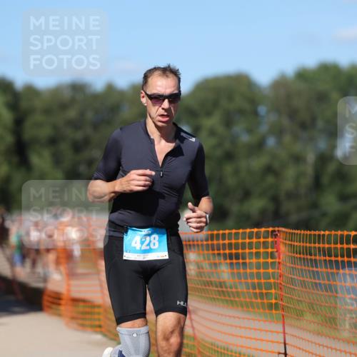 07.09.2025 - 19. Norderstedt Triathlon Michael Strokosch http://msf.ph/oto/8781704 07.09.2025 15:12:16 Laufen 428, 995 meine-sportfotos.de