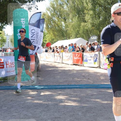 07.09.2025 - 19. Norderstedt Triathlon Zöllner http://msf.ph/oto/8781711 07.09.2025 12:57:25 Ziel 258, 850 meine-sportfotos.de