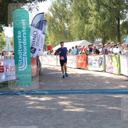 07.09.2025 - 19. Norderstedt Triathlon Zöllner http://msf.ph/oto/8781721 07.09.2025 12:57:37 Ziel 1231 meine-sportfotos.de