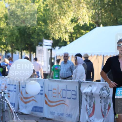 07.09.2025 - 19. Norderstedt Triathlon Zöllner http://msf.ph/oto/8781794 07.09.2025 17:44:05 Ziel 372 meine-sportfotos.de