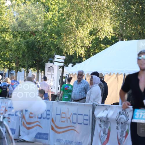 07.09.2025 - 19. Norderstedt Triathlon Zöllner http://msf.ph/oto/8781801 07.09.2025 17:44:05 Ziel 372 meine-sportfotos.de