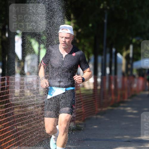07.09.2025 - 19. Norderstedt Triathlon Michael Strokosch http://msf.ph/oto/8781810 07.09.2025 15:12:41 Laufen 411 meine-sportfotos.de