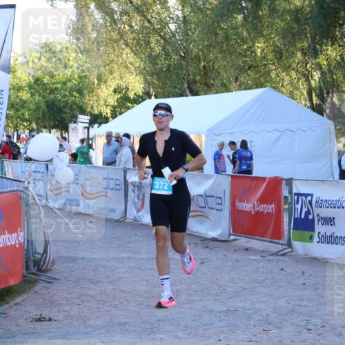 07.09.2025 - 19. Norderstedt Triathlon Zöllner http://msf.ph/oto/8781818 07.09.2025 17:44:06 Ziel 372 meine-sportfotos.de