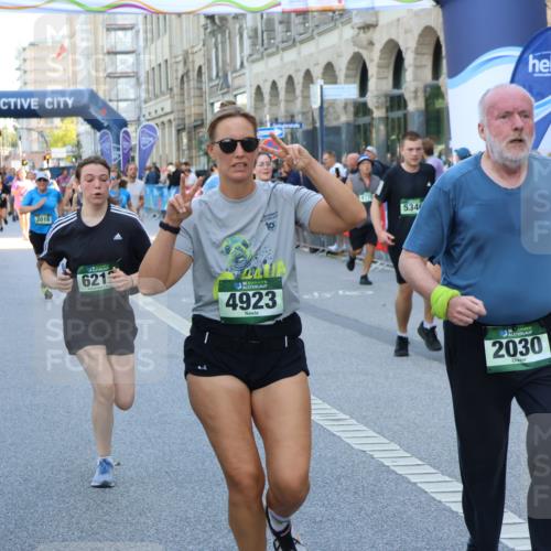 07.09.2025 - BARMER Alsterlauf Strokosch-Dieckow http://msf.ph/oto/8781832 07.09.2025 10:05:32 Ziel 2064, 2399, 2435, 2773, 3015, 3573, 3574, 3839, 3991, 4028, 4310, 4355, 4401, 4465, 4729, 4777, 4806, 5061, 5105, 5424, 5431, 5432, 5616, 5728, 5752, 5787, 5788, 5811, 6327, 8023, 8045, 8064, 8184, 8185, 8190, 8259, 8327, 8332, 8333, 8445, 8446, 8484, 8485 meine-sportfotos.de