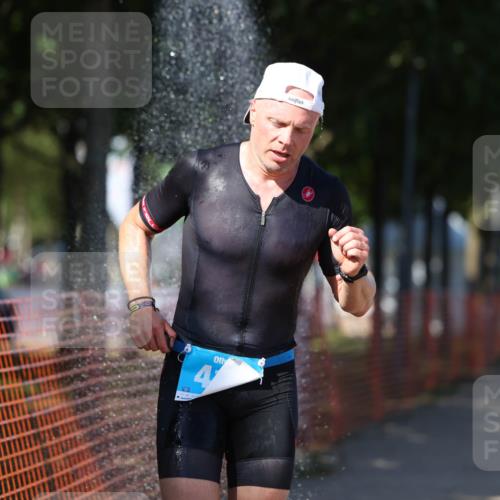 07.09.2025 - 19. Norderstedt Triathlon Michael Strokosch http://msf.ph/oto/8781833 07.09.2025 15:12:41 Laufen 411 meine-sportfotos.de