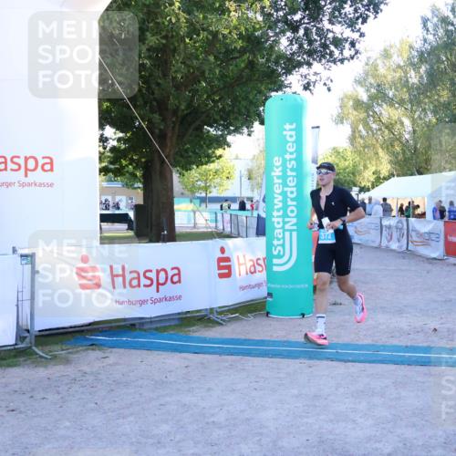 07.09.2025 - 19. Norderstedt Triathlon Zöllner http://msf.ph/oto/8781843 07.09.2025 17:44:07 Ziel 372 meine-sportfotos.de