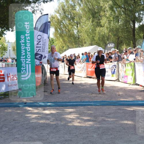 07.09.2025 - 19. Norderstedt Triathlon Zöllner http://msf.ph/oto/8781878 07.09.2025 12:57:56 Ziel 1309, 1361, 1379 meine-sportfotos.de