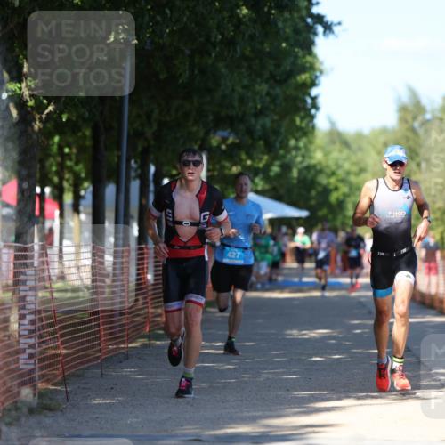 07.09.2025 - 19. Norderstedt Triathlon Michael Strokosch http://msf.ph/oto/8781902 07.09.2025 15:12:50 Laufen 427, 978, 988 meine-sportfotos.de