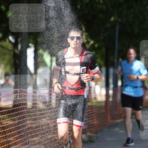 07.09.2025 - 19. Norderstedt Triathlon Michael Strokosch http://msf.ph/oto/8781926 07.09.2025 15:12:53 Laufen 427, 978, 988 meine-sportfotos.de