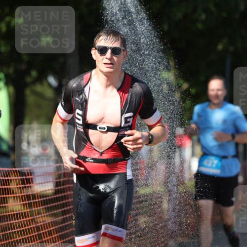 07.09.2025 - 19. Norderstedt Triathlon Michael Strokosch http://msf.ph/oto/8781934 07.09.2025 15:12:53 Laufen 427, 978, 988 meine-sportfotos.de