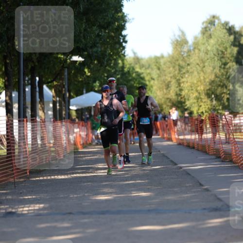 07.09.2025 - 19. Norderstedt Triathlon Michael Strokosch http://msf.ph/oto/8781936 07.09.2025 16:08:54 Laufen 534, 544 meine-sportfotos.de