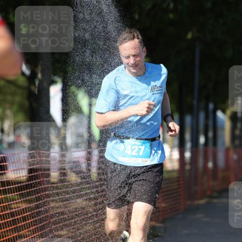 07.09.2025 - 19. Norderstedt Triathlon Michael Strokosch http://msf.ph/oto/8781947 07.09.2025 15:12:54 Laufen 427, 978, 988 meine-sportfotos.de