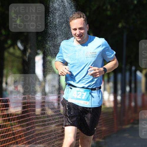 07.09.2025 - 19. Norderstedt Triathlon Michael Strokosch http://msf.ph/oto/8781952 07.09.2025 15:12:55 Laufen 427, 978, 988 meine-sportfotos.de