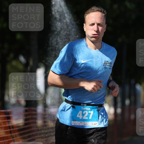 07.09.2025 - 19. Norderstedt Triathlon Michael Strokosch http://msf.ph/oto/8781961 07.09.2025 15:12:55 Laufen 427, 978, 988 meine-sportfotos.de