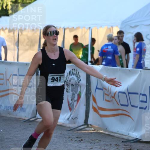 07.09.2025 - 19. Norderstedt Triathlon Zöllner http://msf.ph/oto/8781975 07.09.2025 17:47:37 Ziel 941 meine-sportfotos.de
