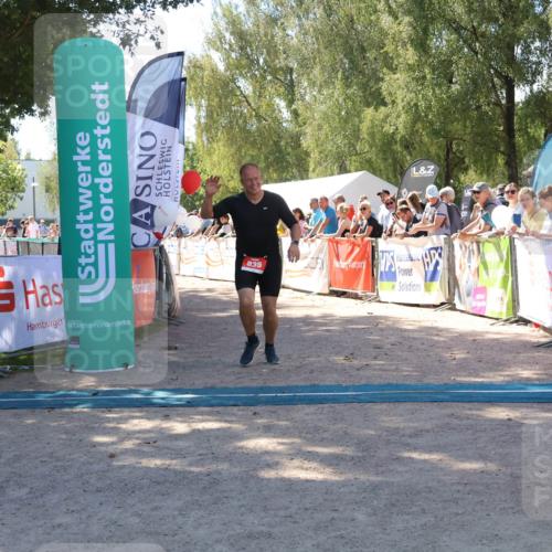 07.09.2025 - 19. Norderstedt Triathlon Zöllner http://msf.ph/oto/8781990 07.09.2025 12:58:30 Ziel 835 meine-sportfotos.de