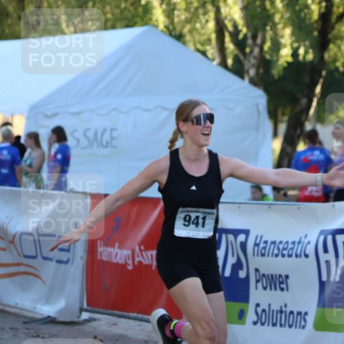 07.09.2025 - 19. Norderstedt Triathlon Zöllner http://msf.ph/oto/8781994 07.09.2025 17:47:38 Ziel 941 meine-sportfotos.de