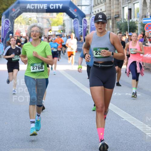 07.09.2025 - BARMER Alsterlauf Strokosch-Dieckow http://msf.ph/oto/8782005 07.09.2025 10:05:28 Ziel 2064, 2102, 2399, 2435, 2773, 3015, 3019, 3256, 3279, 3573, 3574, 3645, 3839, 3991, 4028, 4092, 4310, 4371, 4465, 4729, 4777, 4806, 5061, 5229, 5424, 5616, 5752, 5787, 5788, 5811, 6148, 6245, 6327, 8045, 8184, 8185, 8190, 8259, 8327, 8445, 8446, 8484, 8485 meine-sportfotos.de