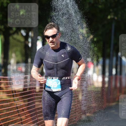 07.09.2025 - 19. Norderstedt Triathlon Michael Strokosch http://msf.ph/oto/8782008 07.09.2025 15:13:06 Laufen 369, 872, 1501 meine-sportfotos.de