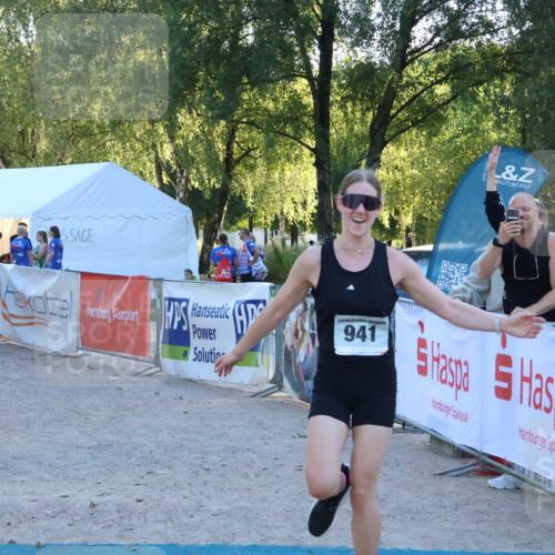 07.09.2025 - 19. Norderstedt Triathlon Zöllner http://msf.ph/oto/8782037 07.09.2025 17:47:40 Ziel 941 meine-sportfotos.de
