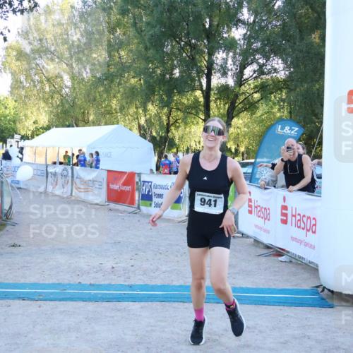 07.09.2025 - 19. Norderstedt Triathlon Zöllner http://msf.ph/oto/8782039 07.09.2025 17:47:40 Ziel 941 meine-sportfotos.de